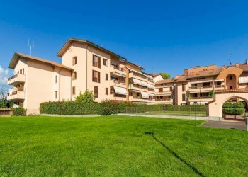 Trilocale Usmate Velate - foto 2