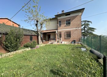 Facciata - Trilocale via Poggiaccio, 55, Dozza - foto 1