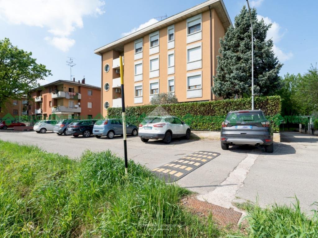 Trilocale Via S. Vincenzo, Valsamoggia (zona San Lazzaro) - foto 1