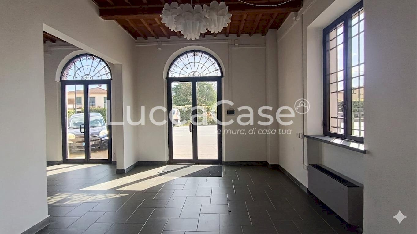 Locale Commerciale Lucca - foto 2