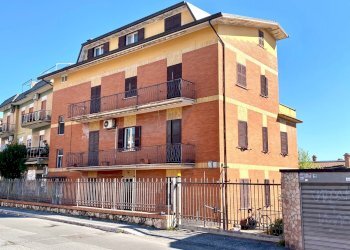 Foto 3 - Attico Via San Martino
 
64, Monterotondo - foto 3