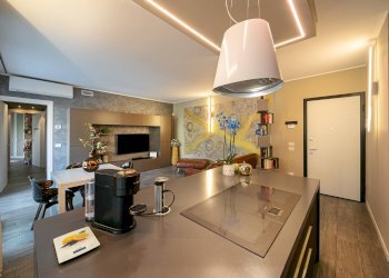 Foto 8 - Trilocale Via Adamello
 
12, Carugate - foto 8