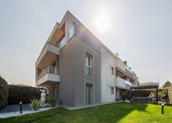 Foto 22 - Trilocale Via Adamello
 
12, Carugate - foto 22