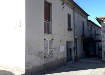 Foto 1 - Casa indipendente Via Silvio Mancini, Serramonacesca - foto 1