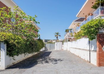 Foto 85 - Villa Via Aurelia
 
136N, Santa Marinella - foto 85