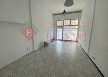 Foto 9 - Locale Commerciale via Dante Alighieri
 
26, Cerro Maggiore - foto 9