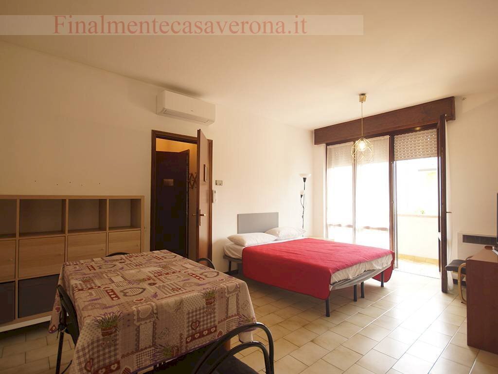 zona giorno - One-room apartment Via Tebaldi
 
5, Verona - photo 2