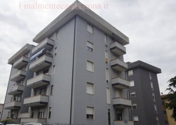 facciata - Appartamento Via Tebaldi
 
5, Verona - foto 15