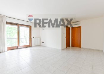 Soggiorno - Quadrilocale via europa
 
250 a, Cassano d'Adda - foto 2