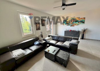 Soggiorno - Appartamento Via Castello
 
84, Porto Valtravaglia - foto 5