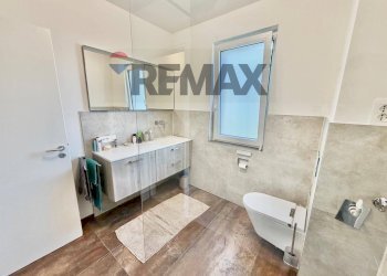 Bagno - Appartamento Via Castello
 
84, Porto Valtravaglia - foto 8