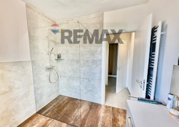 Bagno - Appartamento Via Castello
 
84, Porto Valtravaglia - foto 9