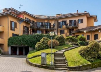 Edificio all\'aperto - Appartamento Via Castello
 
84, Porto Valtravaglia - foto 18