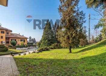 Giardino - Appartamento Via Castello
 
84, Porto Valtravaglia - foto 19