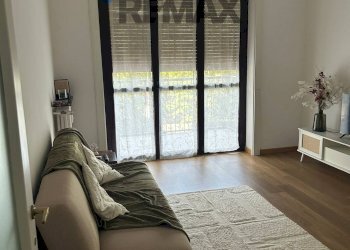 Soggiorno - Two-room apartment VIA SABOTINO
 
9, Varese - photo 2