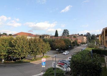 Edificio all\'aperto - Casa semi indipendente Via Trieste
 
5, Buguggiate - foto 4