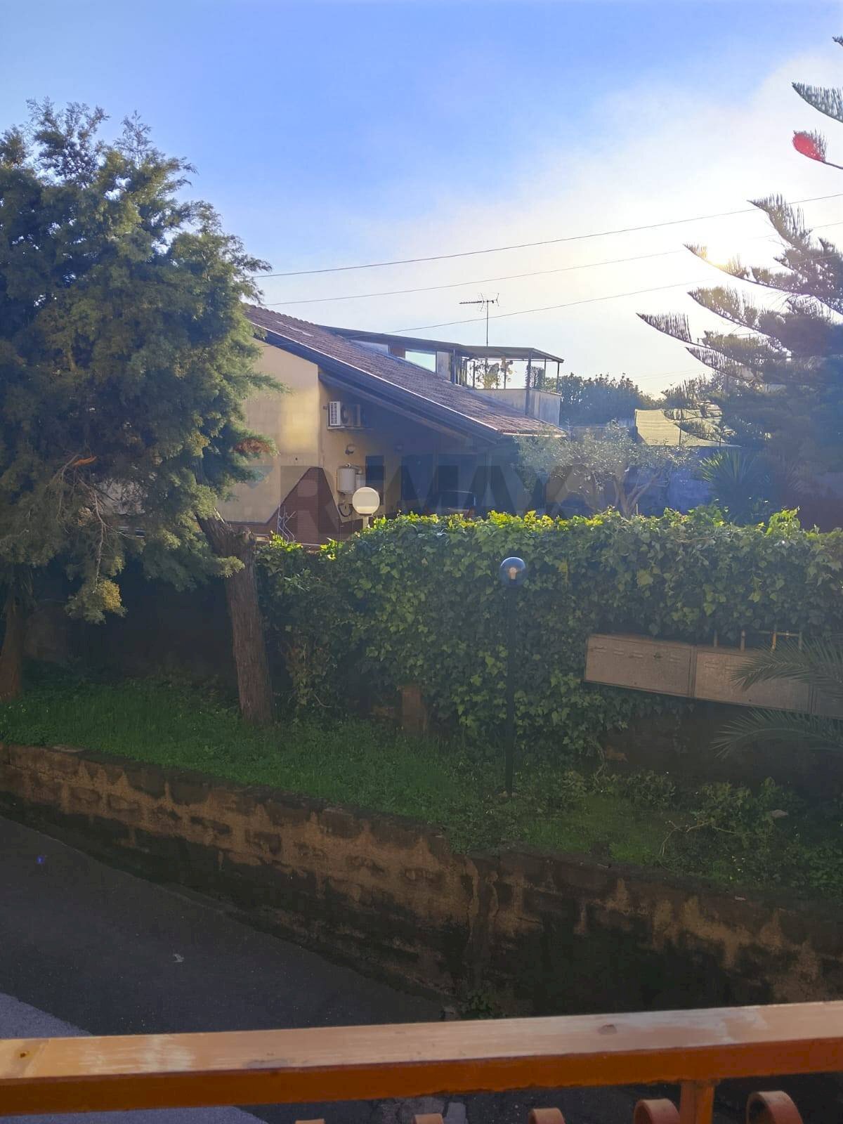 Edificio all\'aperto - Casa semi indipendente Via San Giuseppe
 
8, Aci Sant'Antonio - foto 1