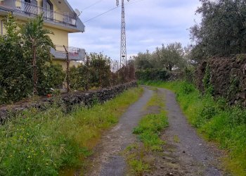 Giardino - Casa semi indipendente Via San Giuseppe
 
8, Aci Sant'Antonio - foto 2