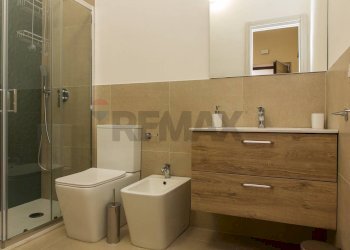 Bagno - Bilocale Via Cave Villarà
 
7, Catania - foto 6