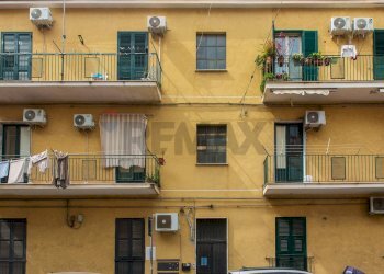 Edificio all\'aperto - Bilocale Via Cave Villarà
 
7, Catania - foto 9