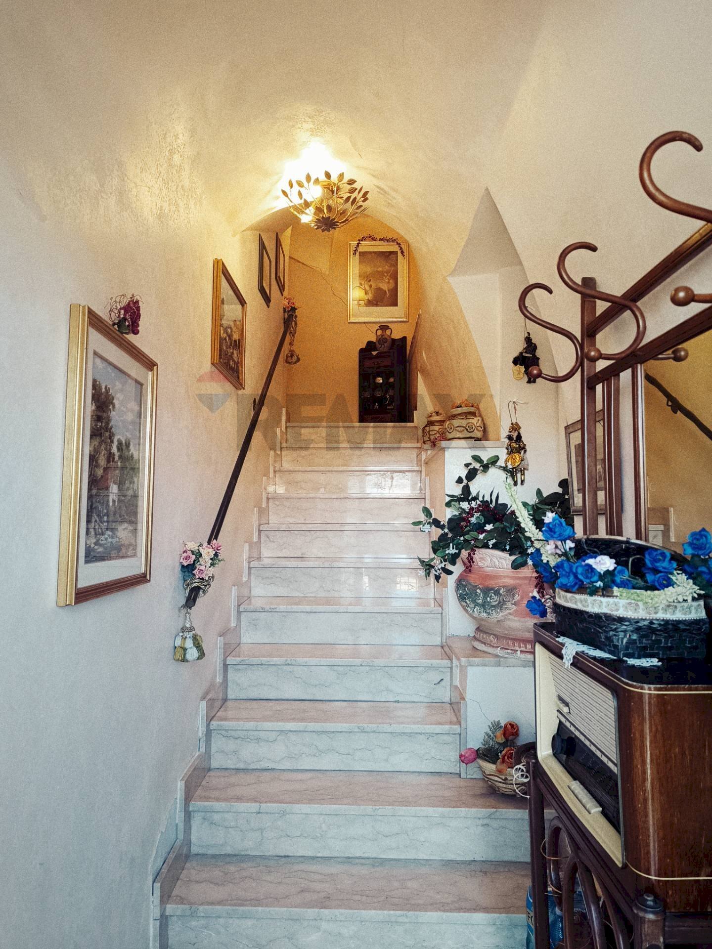 Scale - Appartamento PIAZZA TENENTE DI FAZIO
 
3, Ramacca - foto 3