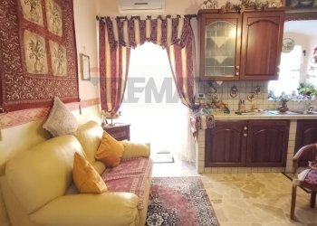 Soggiorno - Appartamento PIAZZA TENENTE DI FAZIO
 
3, Ramacca - foto 16