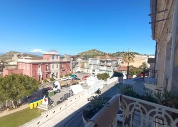 Balcone - Appartamento PIAZZA TENENTE DI FAZIO
 
3, Ramacca - foto 22