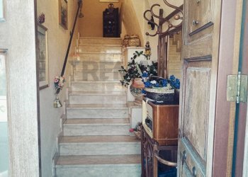 Scale - Appartamento PIAZZA TENENTE DI FAZIO
 
3, Ramacca - foto 30