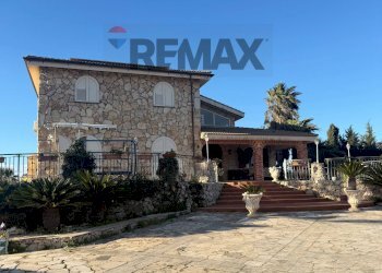 Casa all\'aperto - Villa Contrada Trigona
 
snc, Solarino - foto 1