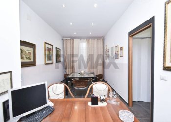 Sala da pranzo - Locale Commerciale Piazza Duca Di Camastra
 
20, Catania - foto 12