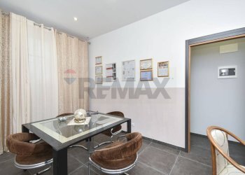 Sala da pranzo - Locale Commerciale Piazza Duca Di Camastra
 
20, Catania - foto 13