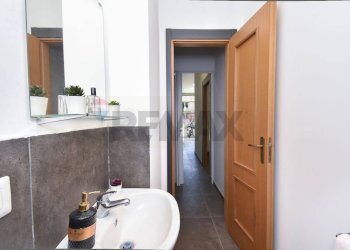 Bagno - Locale Commerciale Piazza Duca Di Camastra
 
20, Catania - foto 15