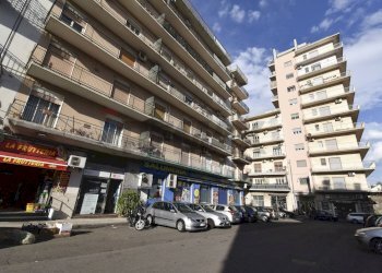 Edificio all\'aperto - Locale Commerciale Piazza Duca Di Camastra
 
20, Catania - foto 18