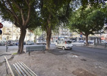 Edificio all\'aperto - Locale Commerciale Piazza Duca Di Camastra
 
20, Catania - foto 22