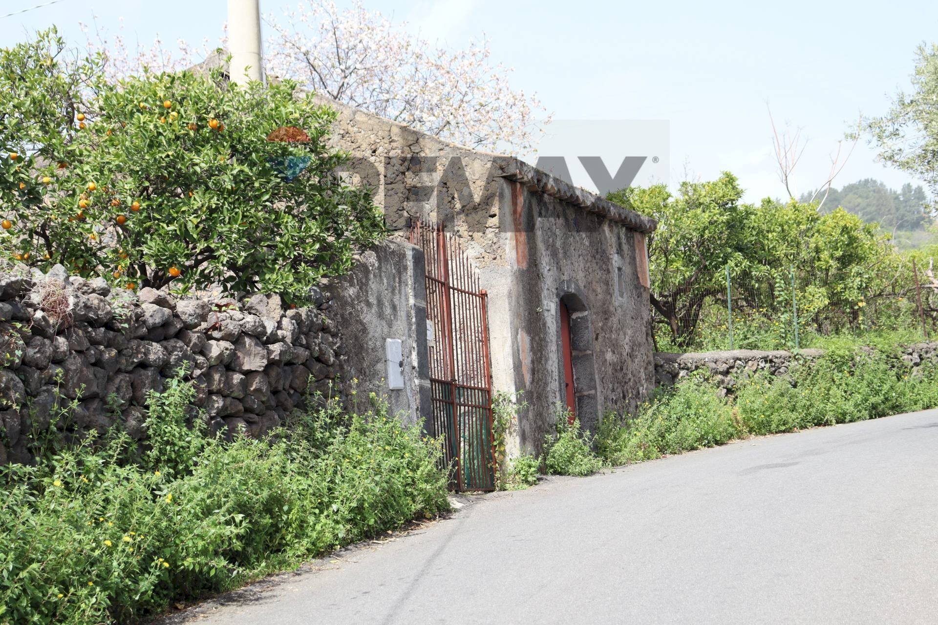 Casa all\'aperto - Terreno agricolo Via Civì
 
27, Fiumefreddo di Sicilia - foto 1