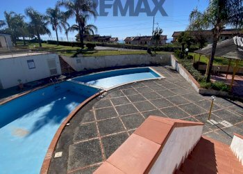 Piscina - Trilocale Via Nazionale
 
78, Letojanni - foto 2