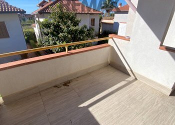 Terrazza - Trilocale Via Nazionale
 
78, Letojanni - foto 7