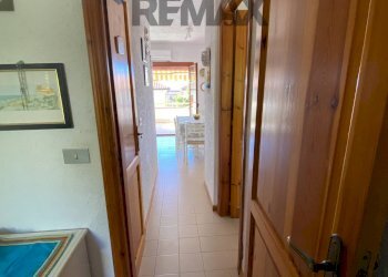 Hall / corridoio - Trilocale Via Nazionale
 
78, Letojanni - foto 15