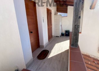 Terrazza - Trilocale Via Nazionale
 
78, Letojanni - foto 23