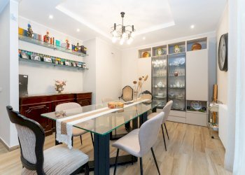 Sala da pranzo - Quadrilocale via l. ariosto
 
27 F, Acireale - foto 6