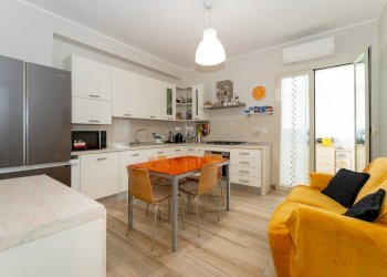 Cucina - Quadrilocale via l. ariosto
 
27 F, Acireale - foto 16