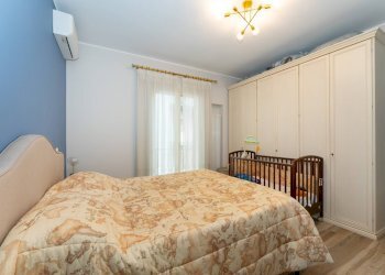 Camera / camera da letto - Quadrilocale via l. ariosto
 
27 F, Acireale - foto 34