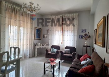 Sala da pranzo - Appartamento via urbino
 
7, Paterno - foto 5