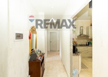 Hall / corridoio - Quadrilocale Via Gaetano Di Giovanni
 
19, Catania - foto 3