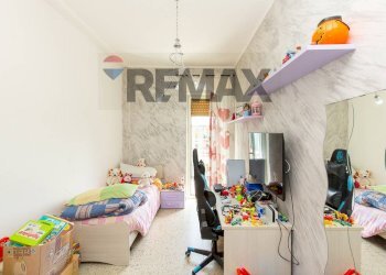 Camera / camera da letto - Quadrilocale Via Gaetano Di Giovanni
 
19, Catania - foto 17