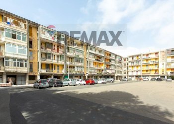 Edificio all\'aperto - Quadrilocale Via Gaetano Di Giovanni
 
19, Catania - foto 30