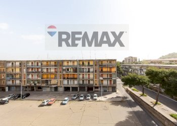 Edificio all\'aperto - Quadrilocale Via Gaetano Di Giovanni
 
19, Catania - foto 33