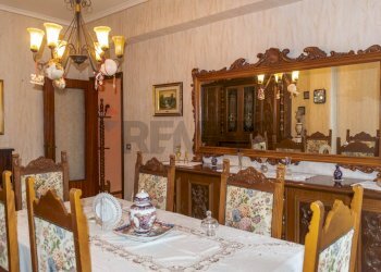 Sala da pranzo - Appartamento Via Giacomo Puccini
 
2, Gravina di Catania - foto 2