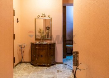 Hall / corridoio - Appartamento Via Giacomo Puccini
 
2, Gravina di Catania - foto 4