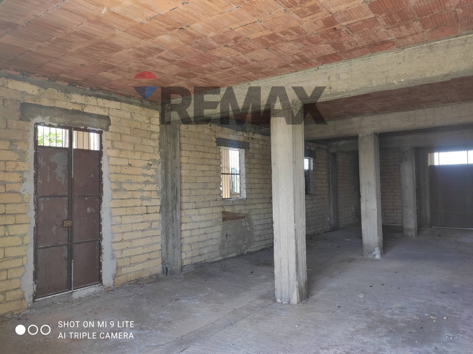 Parcheggio - Magazzino contrada marvezzaro
 
47, Paterno - foto 1